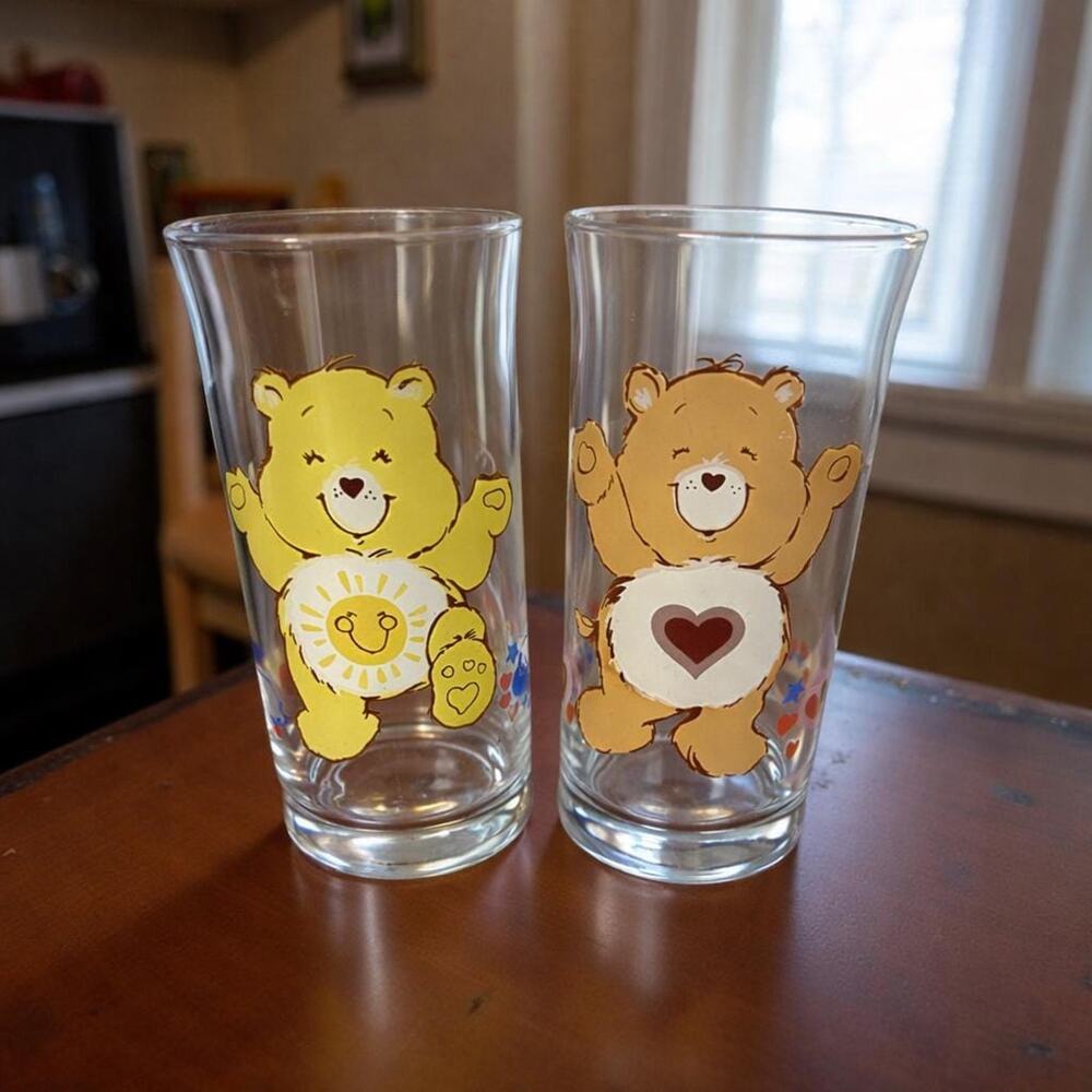 Two Vintage Care Bear Pizza Hut Glass set of two, Funshine and Tenderheart